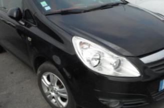 Pare boue avant gauche OPEL CORSA D
