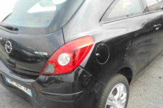 Pare boue avant gauche OPEL CORSA D