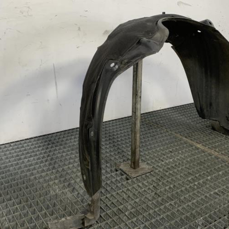 Pare boue avant gauche TOYOTA YARIS 2 Photo n°3