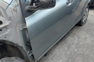 Pare boue avant gauche TOYOTA YARIS 2