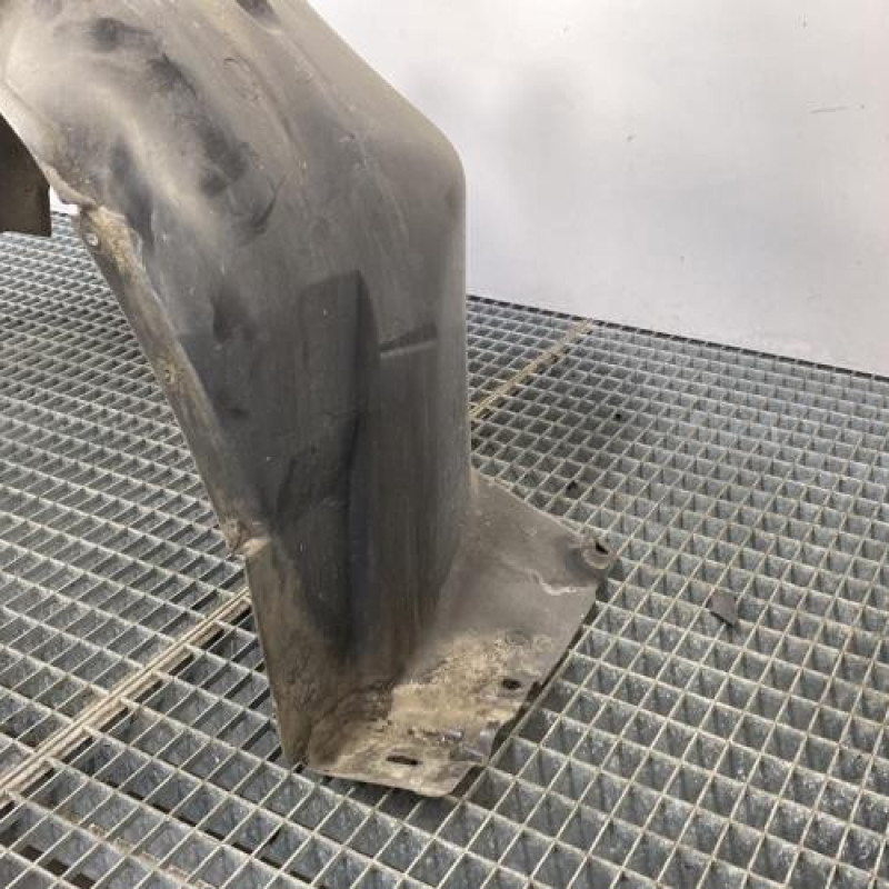 Pare boue avant gauche BMW SERIE 1 E87 Photo n°1