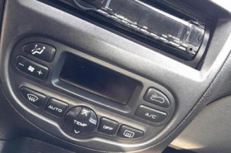 Pare boue avant gauche PEUGEOT 206