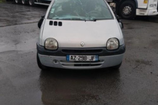 Pare boue avant gauche RENAULT TWINGO 1