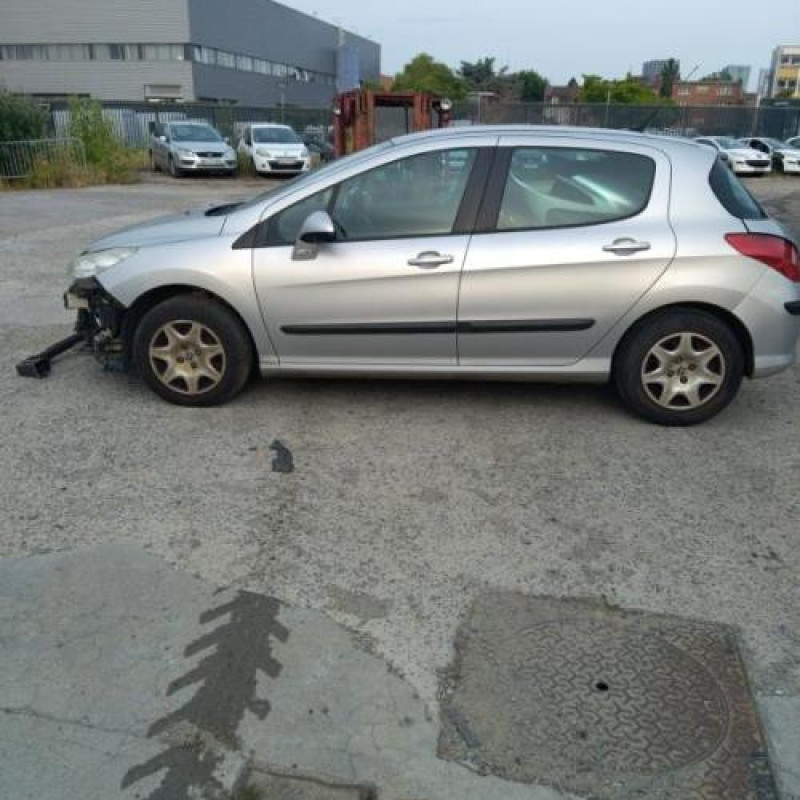 Pare boue avant gauche PEUGEOT 308 1 Photo n°10