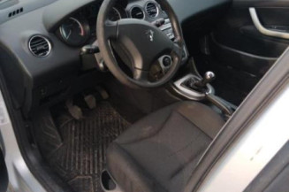 Pare boue avant gauche PEUGEOT 308 1