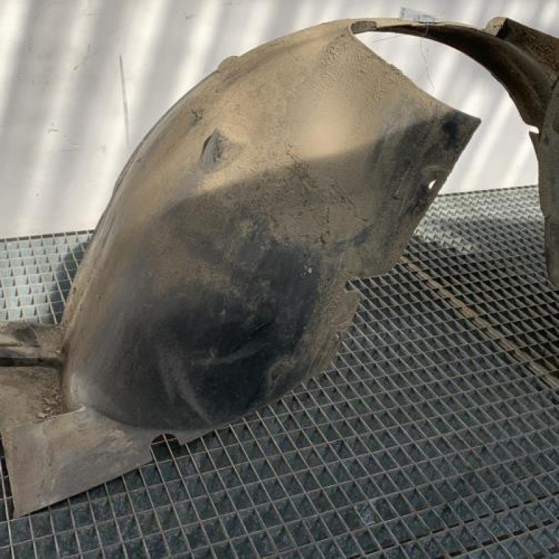 Pare boue avant gauche PEUGEOT 206 Photo n°3