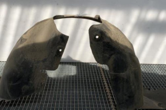 Pare boue avant gauche PEUGEOT 206