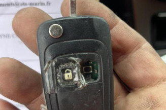 Pare boue avant gauche OPEL INSIGNIA 1