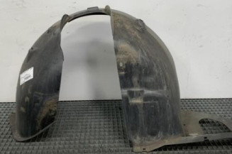 Pare boue avant gauche PEUGEOT 208 1