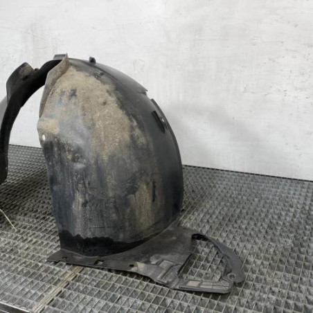 Pare boue avant gauche PEUGEOT 207