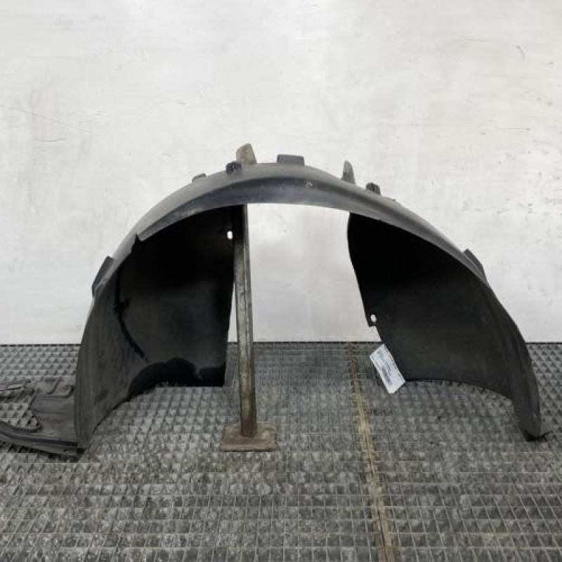 Pare boue avant gauche PEUGEOT 207 Photo n°3
