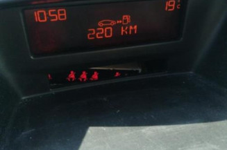 Pare boue avant gauche PEUGEOT 207