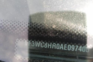 Pare boue avant gauche PEUGEOT 207