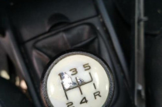 Pare boue avant gauche PEUGEOT 207