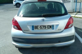 Pare boue avant gauche PEUGEOT 207