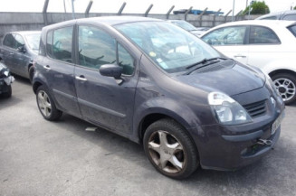 Pare boue avant gauche RENAULT MODUS