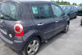 Pare boue avant gauche RENAULT MODUS