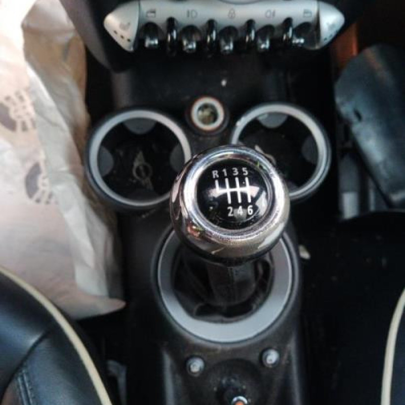 Pare boue avant gauche MINI MINI 2 R55 Photo n°13