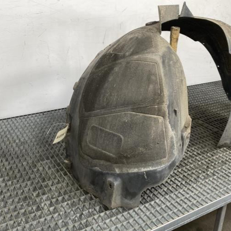 Pare boue avant gauche OPEL ASTRA J Photo n°1