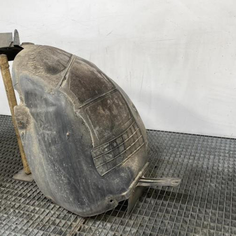 Pare boue avant gauche OPEL ASTRA J Photo n°3