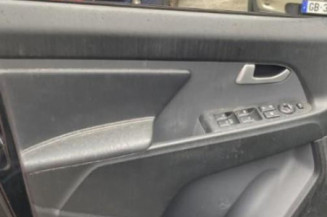 Commodo phare KIA SPORTAGE 3