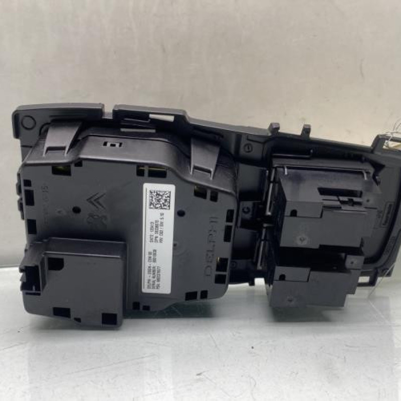 Commande GPS PEUGEOT 508 1 SW Photo n°2