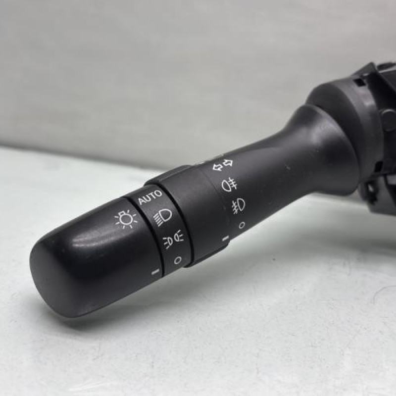 Commodo phare LEXUS IS 2 Photo n°2