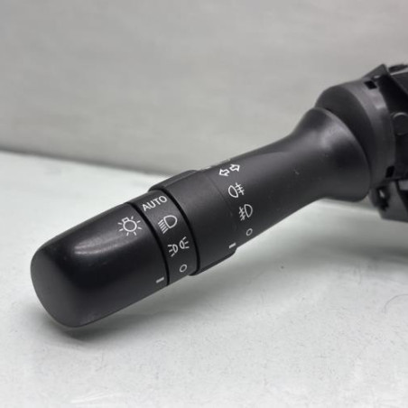 Commodo phare LEXUS IS 2