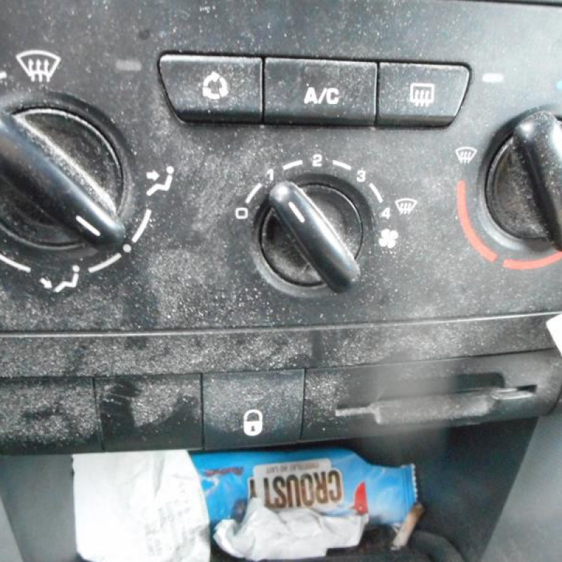 Porte avant droit PEUGEOT 207 Photo n°9