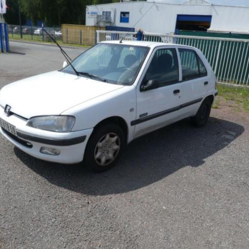 Capot PEUGEOT 106 Photo n°5