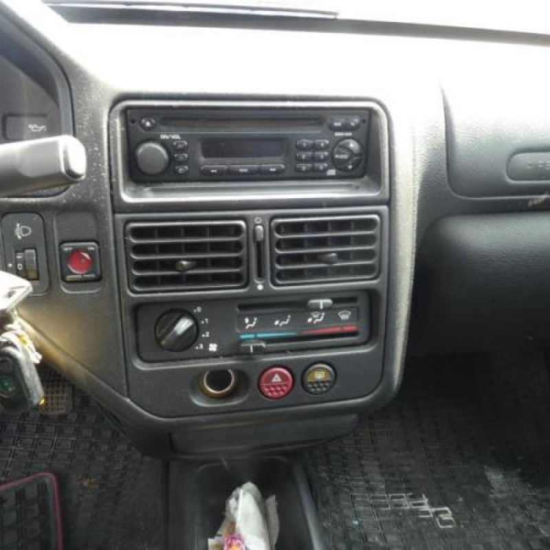 Capot PEUGEOT 106 Photo n°8