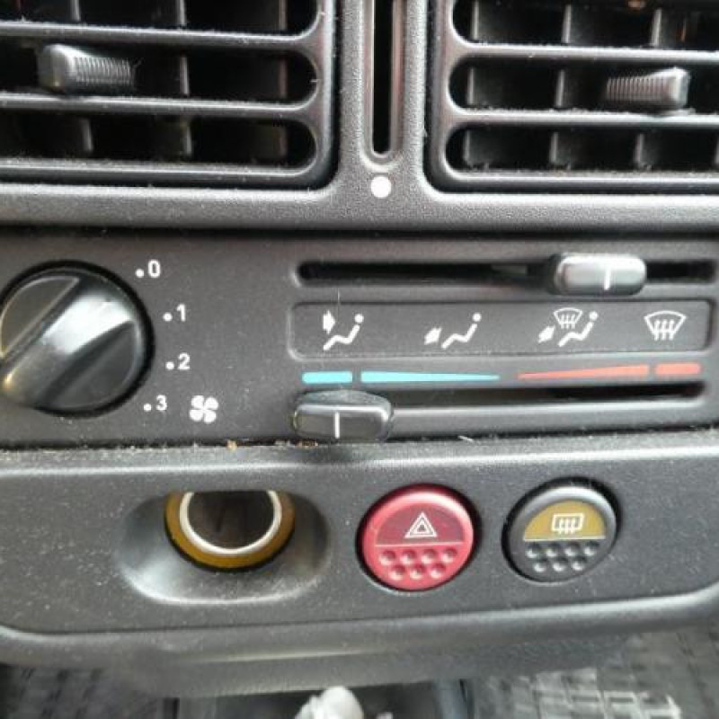 Capot PEUGEOT 106 Photo n°9