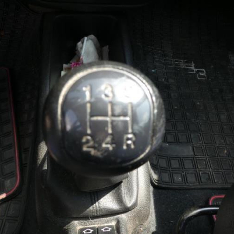 Capot PEUGEOT 106 Photo n°10