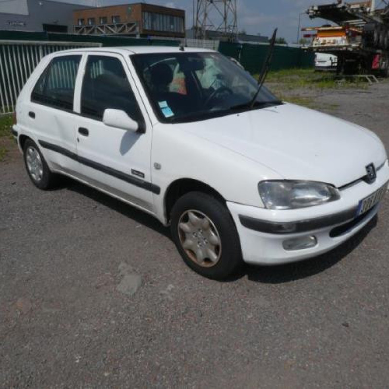 Capot PEUGEOT 106 Photo n°13