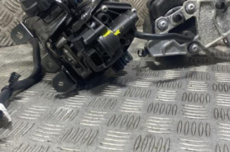 Compresseur air LAND ROVER RANGE ROVER 5 Photo n°1