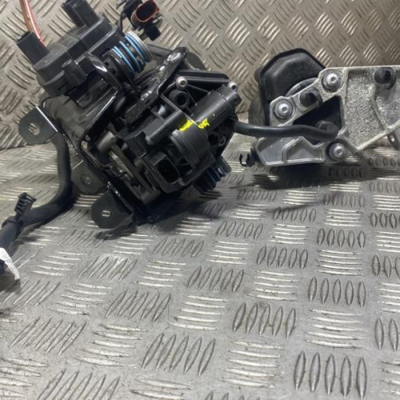 Compresseur air LAND ROVER RANGE ROVER 5 Photo n°1