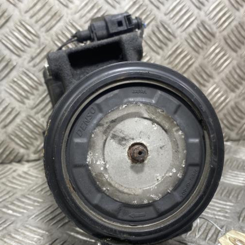 Compresseur clim AUDI A6 3 Photo n°4