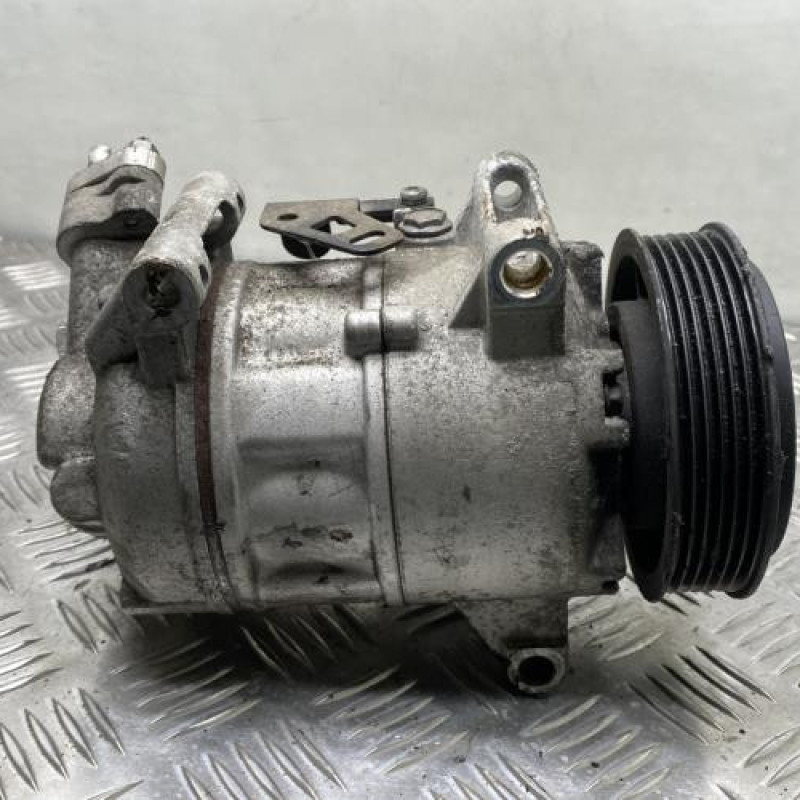 Compresseur clim PEUGEOT 308 2 Photo n°1