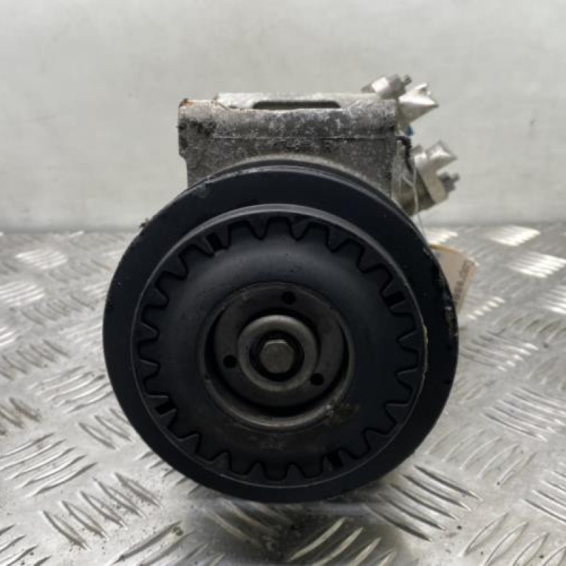 Compresseur clim PEUGEOT 308 2 Photo n°3