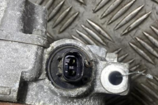 Compresseur clim TOYOTA AVENSIS 2