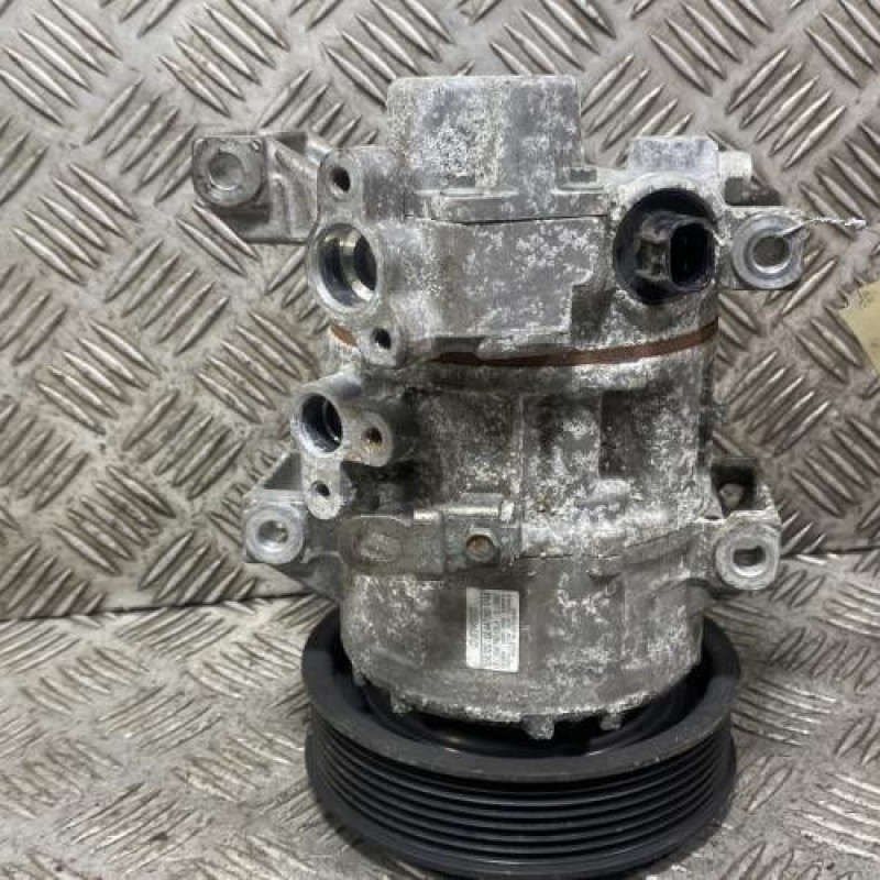 Compresseur clim TOYOTA AVENSIS 2 Photo n°4