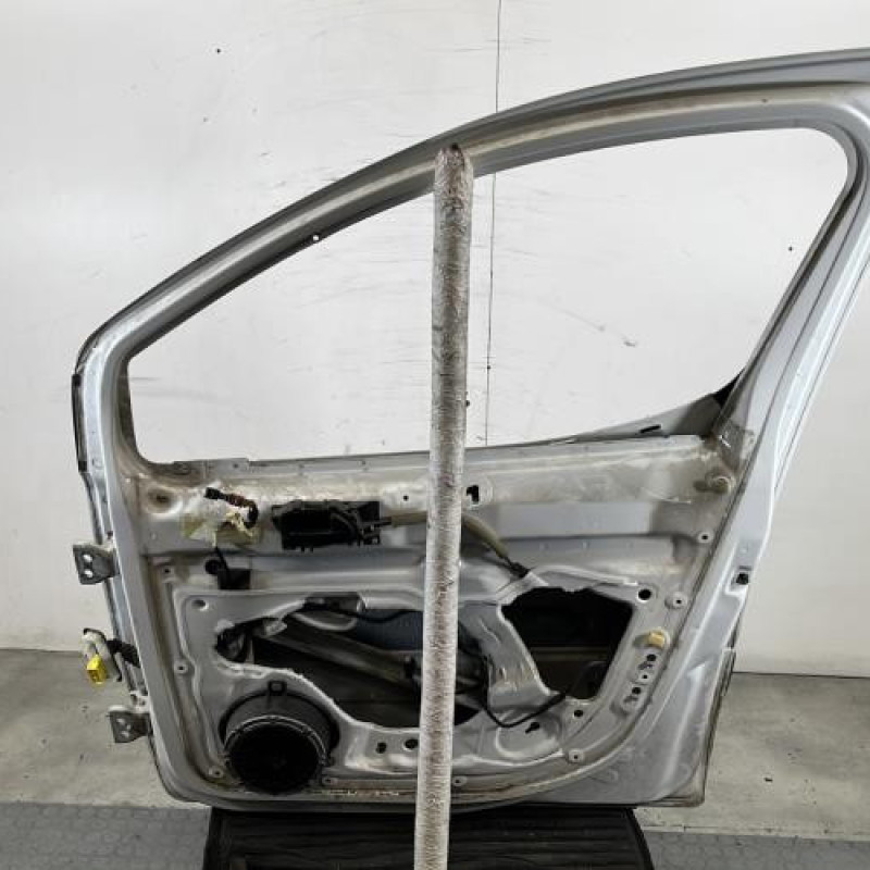 Porte avant droit PEUGEOT PARTNER 2 Photo n°8