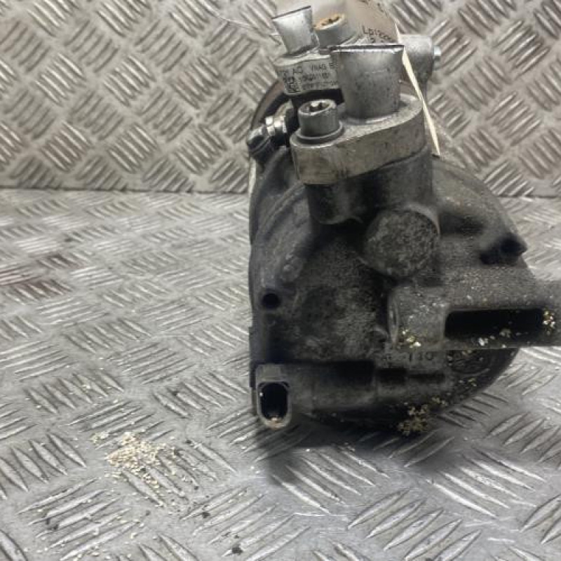 Compresseur clim VOLKSWAGEN GOLF 7 Photo n°3