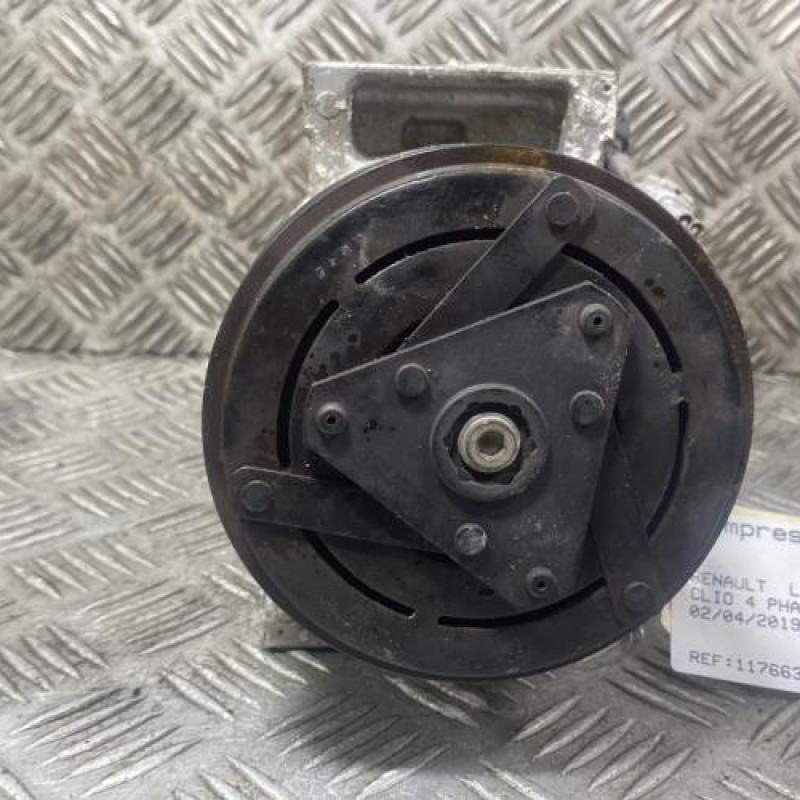 Compresseur clim RENAULT CLIO 4 Photo n°1