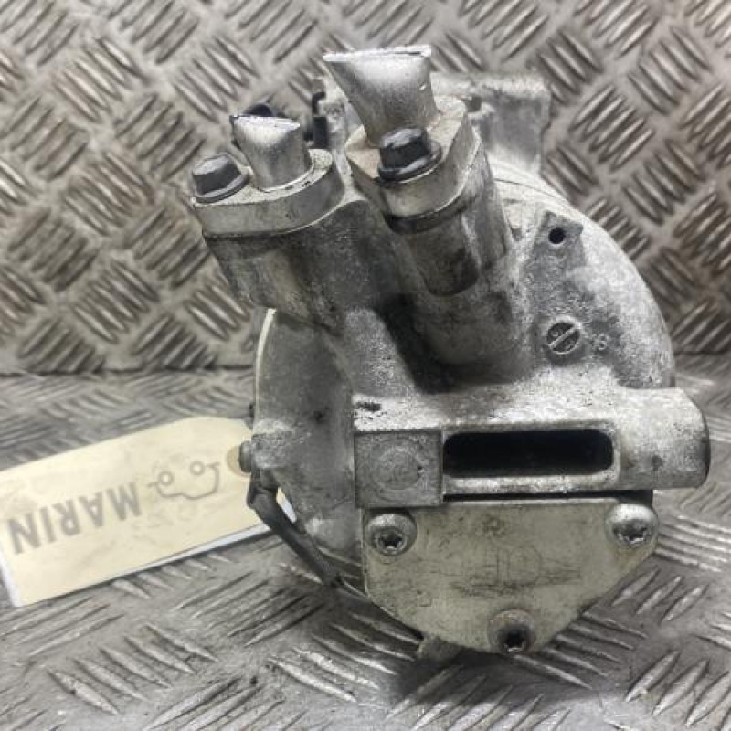 Compresseur clim RENAULT CLIO 4 Photo n°4