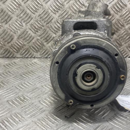 Compresseur clim VOLKSWAGEN TOURAN 1 Photo n°1