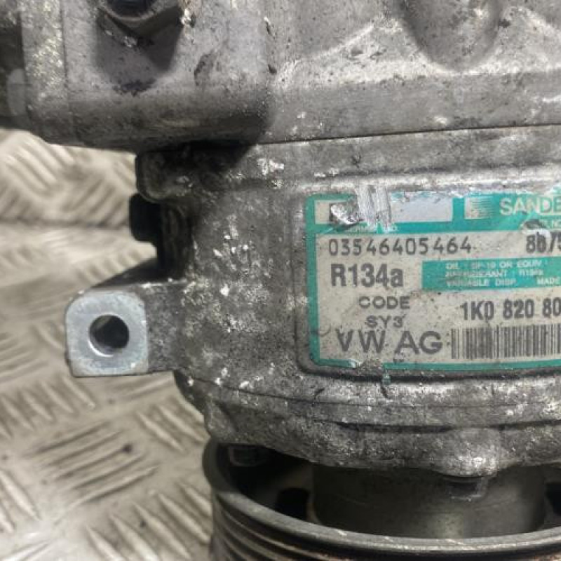 Compresseur clim VOLKSWAGEN TOURAN 1 Photo n°3