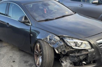 Compresseur clim OPEL INSIGNIA 1