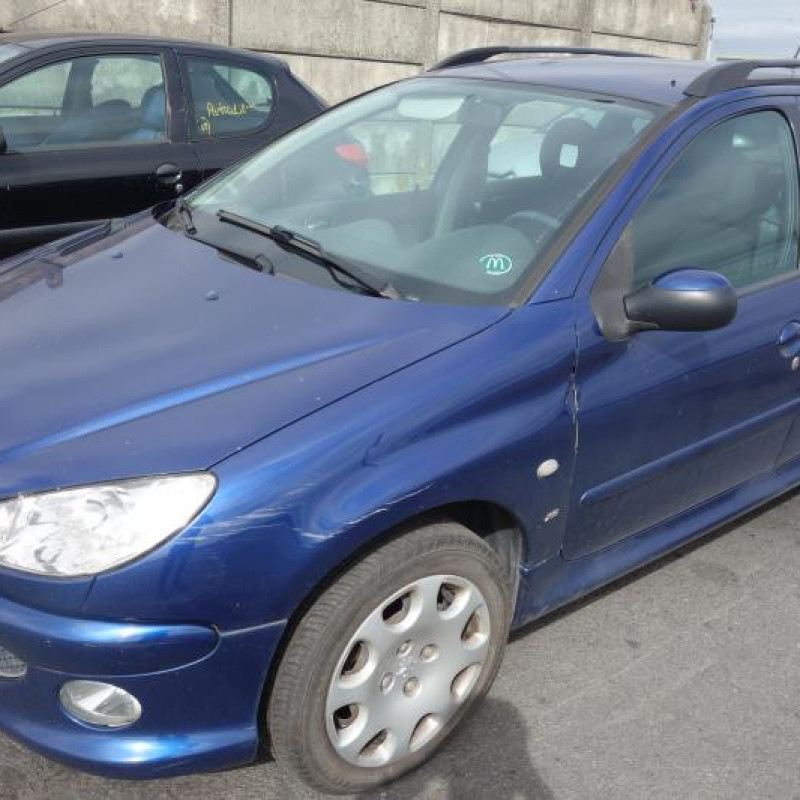 Malle/Hayon arriere PEUGEOT 206 Photo n°3