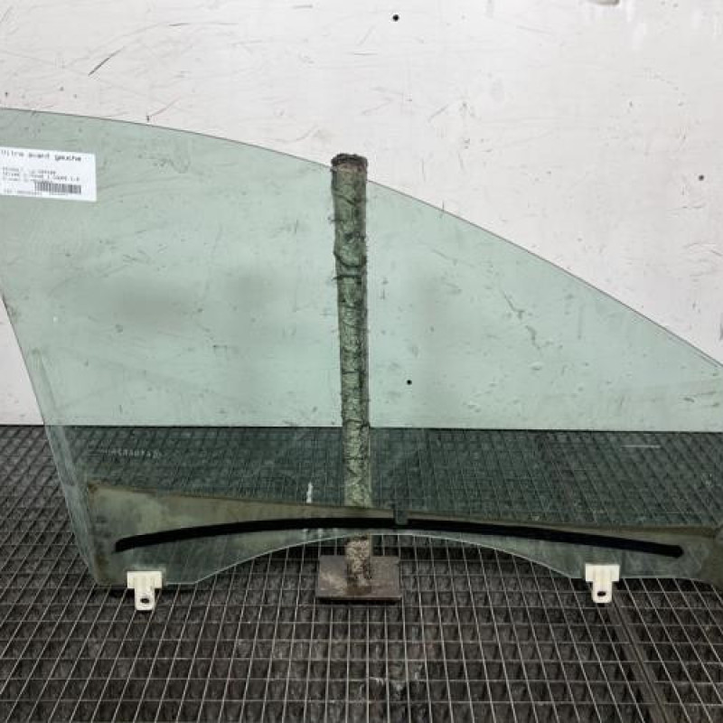 Vitre avant gauche RENAULT MEGANE 3 Photo n°4